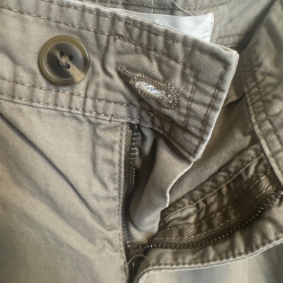 Size 12 Women's Khaki Capri - Picture 6 of 8